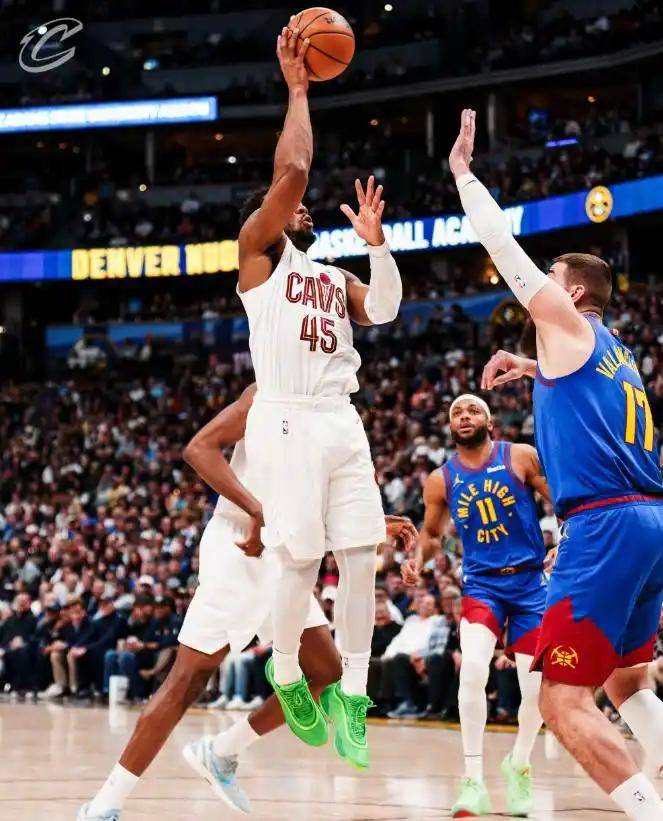 爱游戏体育-丹佛掘金扳平良机备战NBA常规赛门兴格拉德巴赫围绕意大利杯门线救险之后，成都蓉城强势反弹备战亚冠的简单介绍